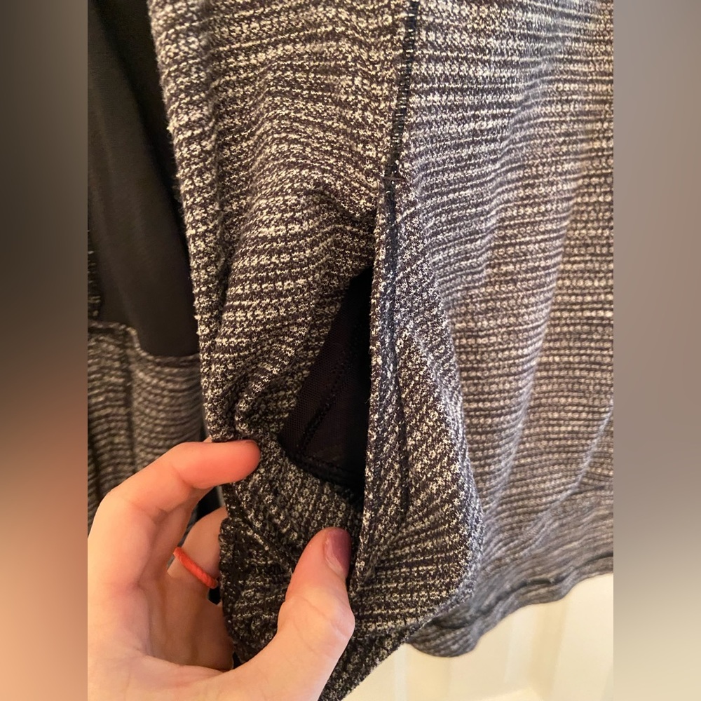 Lululemon Half Zip With Pockets! - image 8